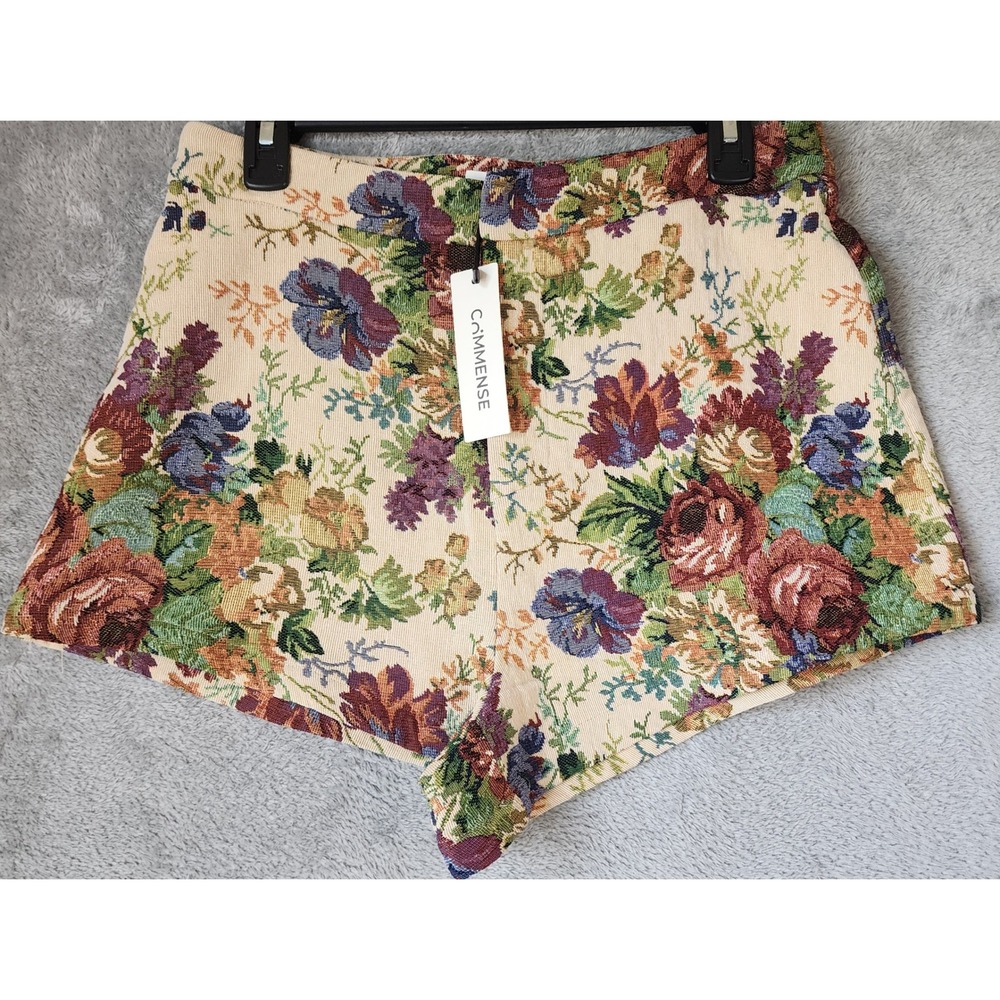 Commense Shorts Womens Medium Cream Floral Tapestry High Waisted Vintage Style